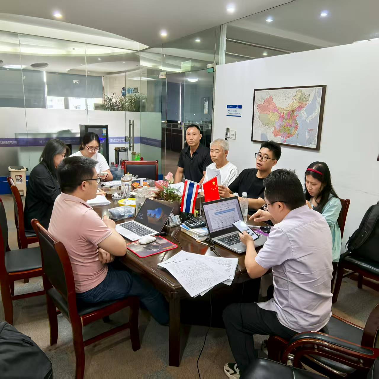 Zhejiang Haivo Electrical renueva con éxito certificaciones triple ISO, reforzando el compromiso con la seguridad de la energía global